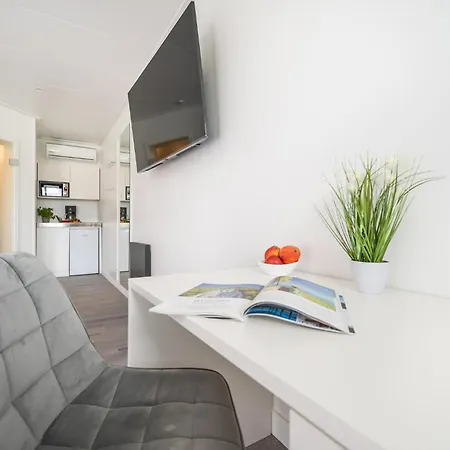 Waterfront 아파트 사가드