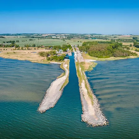 아파트 Waterfront